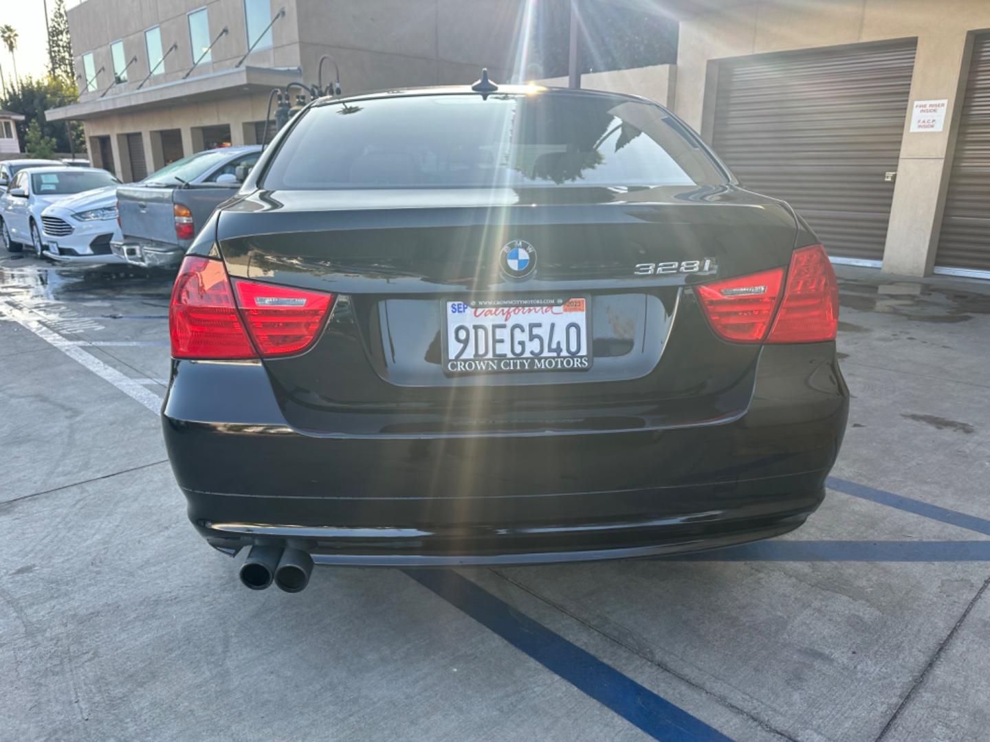 2011 Black /tan BMW 3-Series 328i (WBAPH7C58BE) with an 3.0L L6 DOHC 24V engine, located at 30 S. Berkeley Avenue, Pasadena, CA, 91107, (626) 248-7567, 34.145447, -118.109398 - New Tire! Leather Interior! Looks and Drives Good! Bad credit? We can help! We are the bank. All our cars are thoroughly inspected and reconditioned by our technicians. FREE CARFAX report. Stop by or call to speak with our friendly staff. Whether you have bad credit, no credit, bankruptcy, or repo - Photo#4